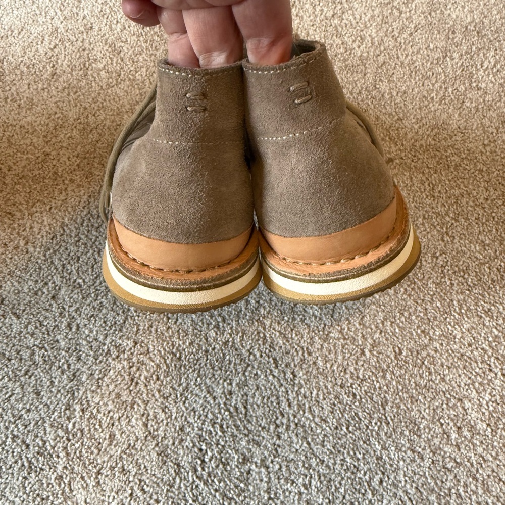 Men’s Greats Brooklyn booties. Size 9. Taupe. Like new. - Picture 6 of 8